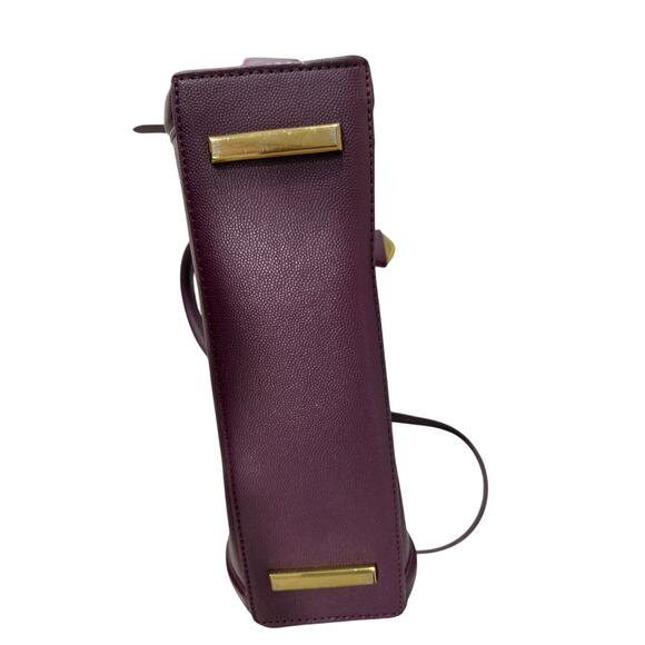 Charles and Keith trapeze purple purse. - Picture 9 of 10